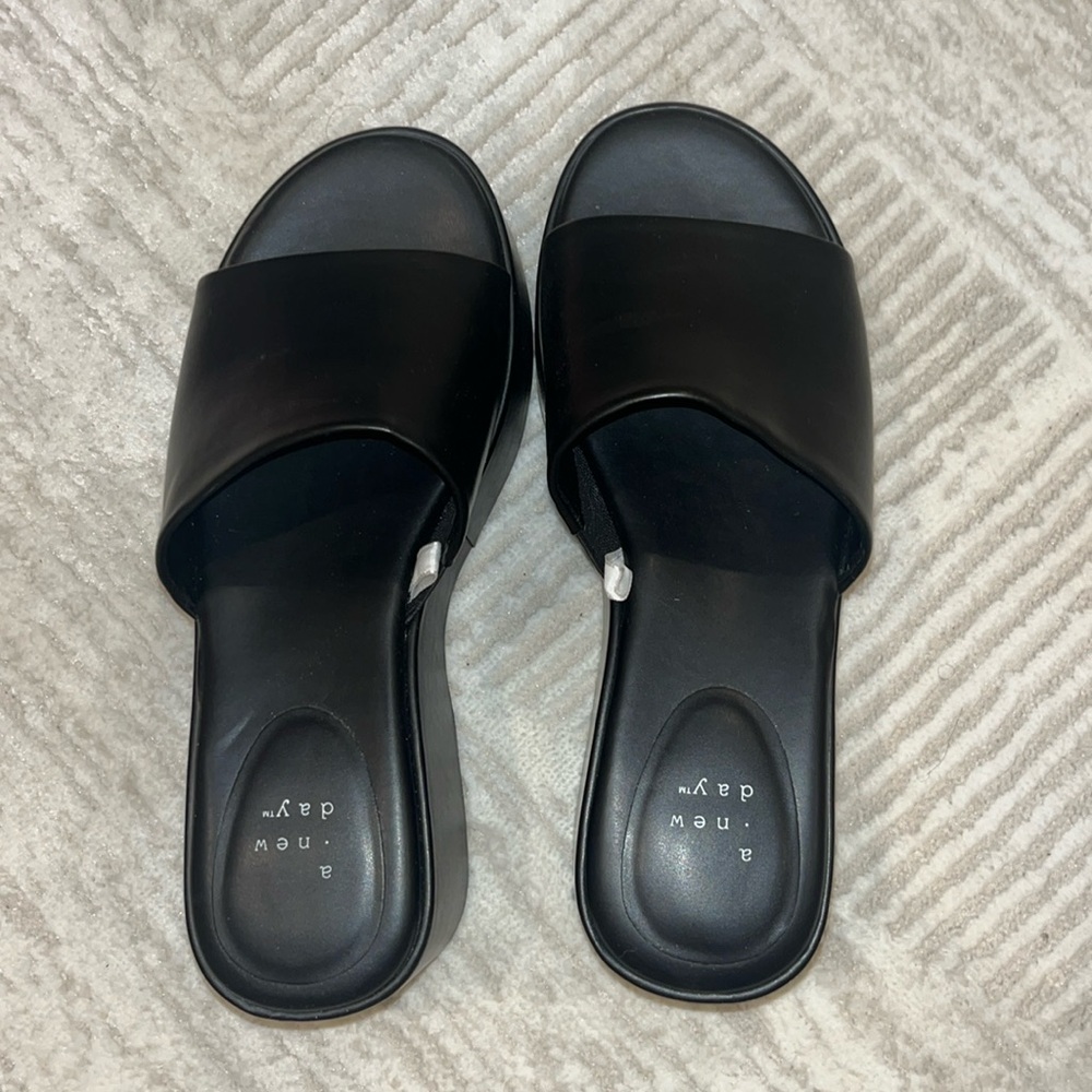 Platform sandals